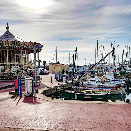 Les Balcons De Centre Avec Vue Et Face à La Appartamento Bandol